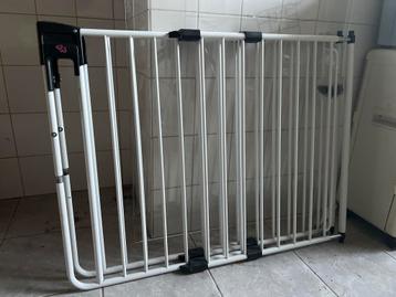 2 x Traphekje a3 beschikbaar voor biedingen