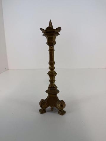 Messing kaarsstandaard op drie pootjes | Koloniaal decor beschikbaar voor biedingen