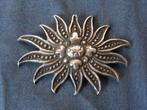 Zilveren bloemvormige broche, Djokja, Bali, br. 5,6 cm., Antiek en Kunst, Ophalen of Verzenden, Zilver