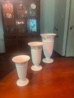 Wedgwood Rosalind Vazen Set van 3 Vintage Engels Aardewerk, Antiek en Kunst, Ophalen