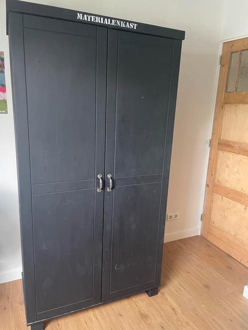 Stoere kledingkast kinderkamer, Huis en Inrichting, Kasten | Kledingkasten, Gebruikt, 150 tot 200 cm, 50 tot 75 cm, Ophalen