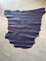 Geitenleer paars/blauw 70 x 60, Hobby en Vrije tijd, Stoffen en Lappen, Blauw, 120 cm of meer, 200 cm of meer, Ophalen of Verzenden