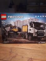Lego technic Volvo fmx truck & ec230 el excavator 42175, Ophalen of Verzenden, Zo goed als nieuw