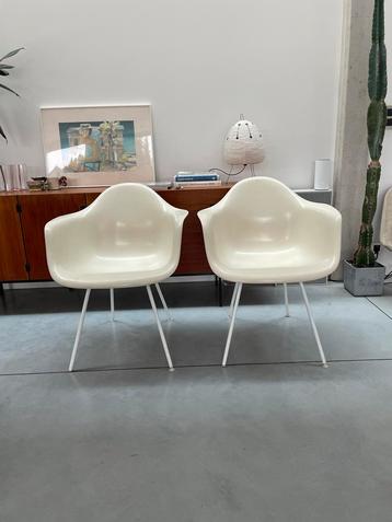 Vintage Eames Armchairs Herman Miller - Mint Condition! beschikbaar voor biedingen