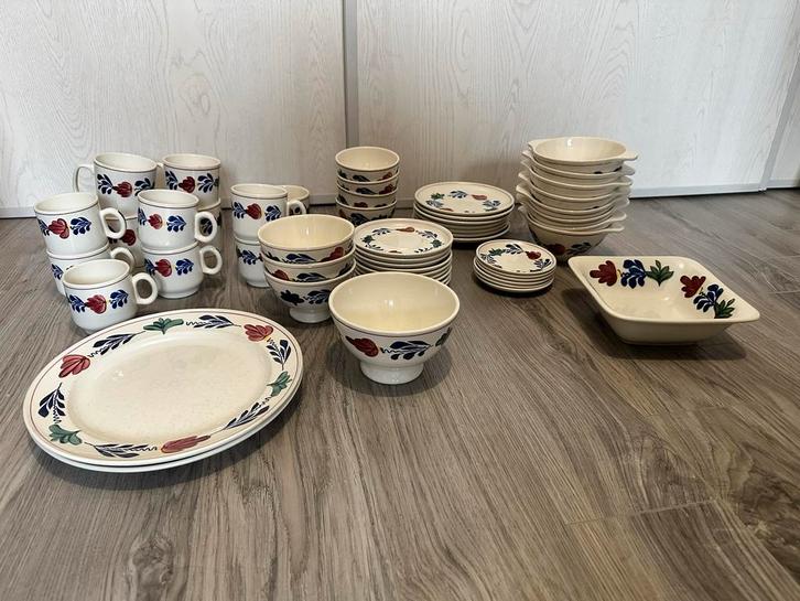 Boerenbont Servies, Huis en Inrichting, Keuken | Servies, Gebruikt, Compleet servies, Boerenbont, Aardewerk, Ophalen of Verzenden