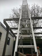 Te koop 3 delige uitschuif ladder 3x 11 sporten, Doe-het-zelf en Verbouw, Ladders en Trappen, Ophalen, Gebruikt, Ladder, 4 meter of meer