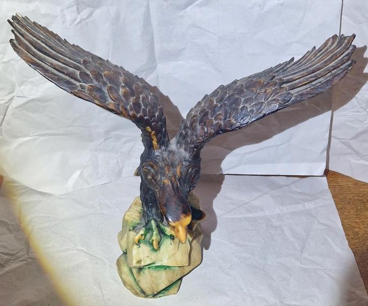 Composiet Adelaar - 34cm - Kleine Beschadiging, Antiek en Kunst, Kunst | Beelden en Houtsnijwerken, Ophalen of Verzenden