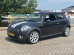 Zeer nette Mini 1.6 Cooper 2007 Zwart, Voorwielaandrijving, 750 kg, 4 cilinders, Zwart