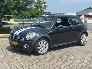Zeer nette Mini 1.6 Cooper 2007 Zwart beschikbaar voor biedingen