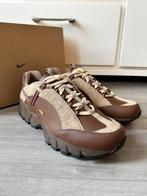 Nike x Jacquemus Air Humara LX DR0420 200 EU 44- nieuw, Bruin, Nike, Nieuw, Ophalen of Verzenden