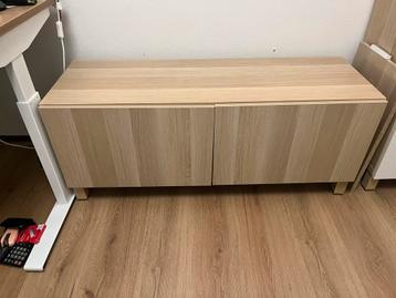 BESTÅ kast met deuren - gelazuurd eikeneffect