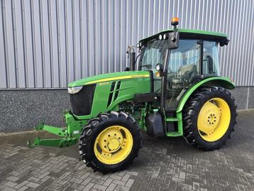 2015 John Deere 5100M with Frontlinkage and PTO aircondition beschikbaar voor biedingen