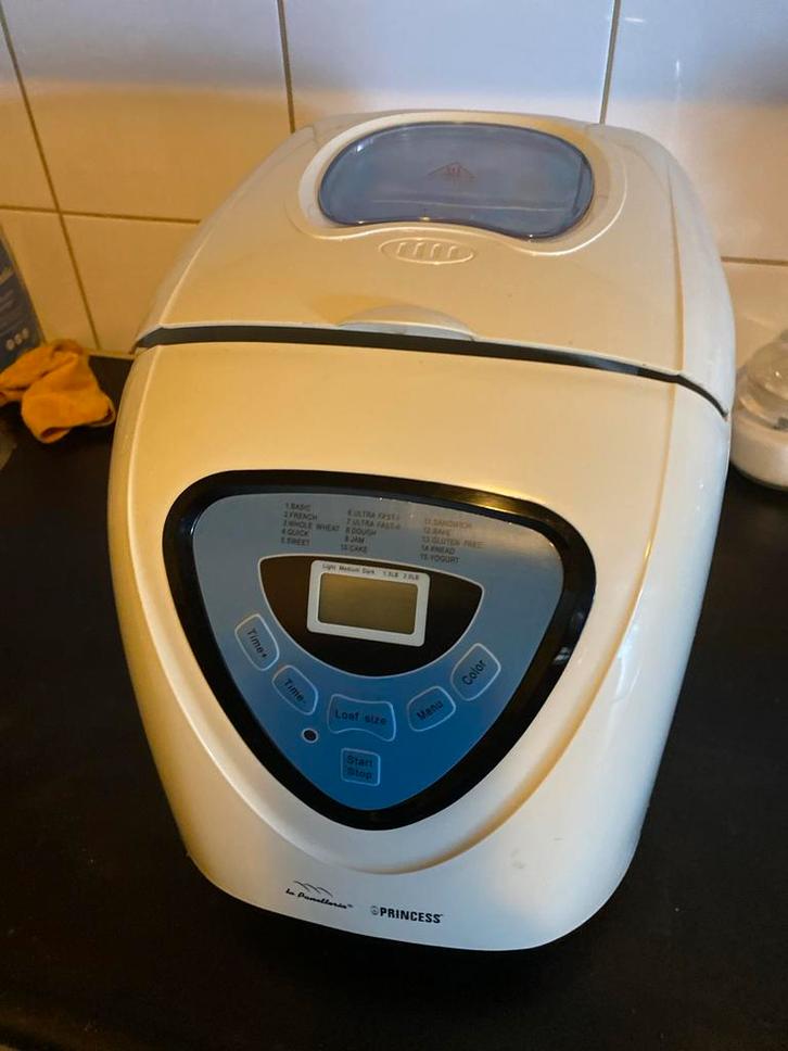Broodbakmachine - Perfect voor thuisbakken!, Witgoed en Apparatuur, Broodbakmachines, Gebruikt, Met timer, 400 tot 800 gram deeg