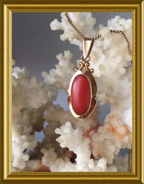 Mooie oude gouden hanger met bloedkoraal, Sieraden, Tassen en Uiterlijk, Antieke sieraden, Hanger, Goud, Met edelsteen, Ophalen of Verzenden