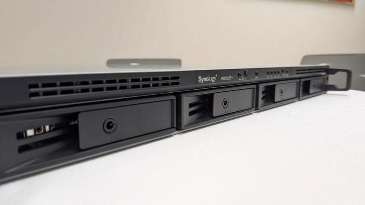 Synology RS815RP+ Rackmount NAS, Computers en Software, Servers, Gebruikt, 2 tot 3 Ghz, 4 GB, Hot swappable onderdelen, Ophalen