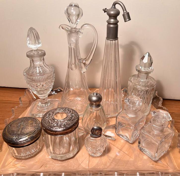Zeldzame antieke toilettenset met zilveren details, Antiek en Kunst, Antiek | Glas en Kristal, Ophalen