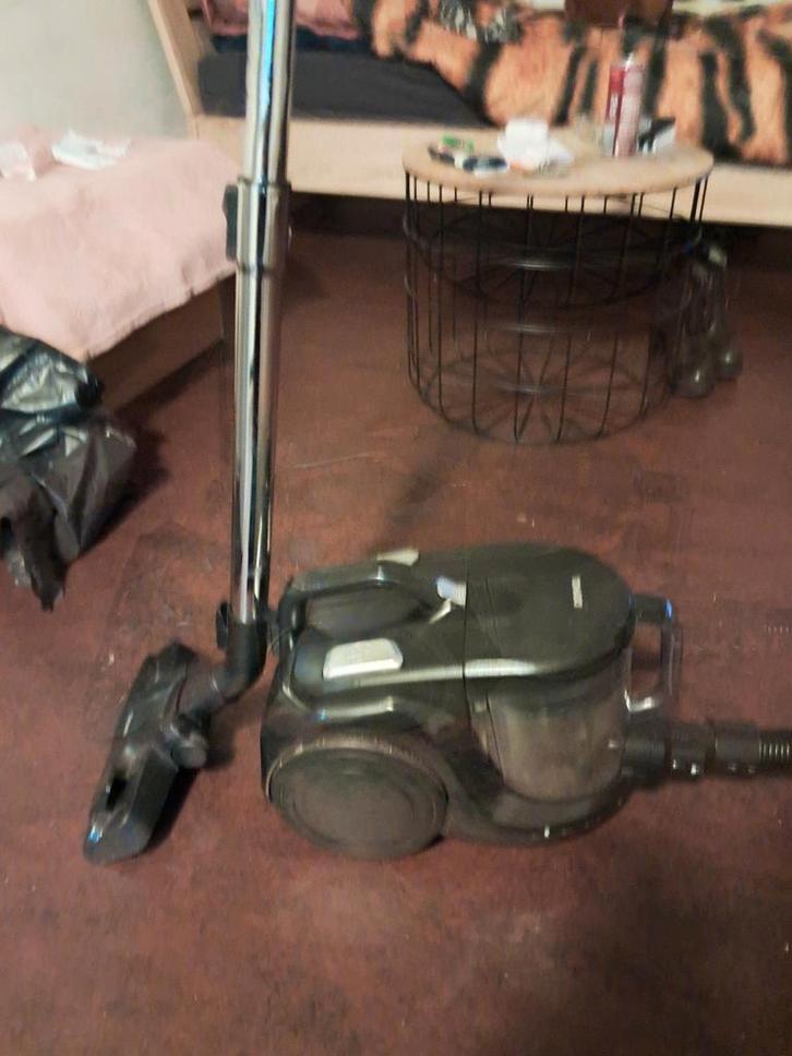 Tomado Stofzuiger - Krachtige reiniging!, Witgoed en Apparatuur, Stofzuigers, Gebruikt, Stofzuiger, Reservoir, Ophalen