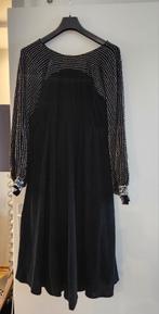 Asos Design zwarte fluwelen jurk maat 44, Kleding | Dames, Zwart, Maat 42/44 (L), Ophalen of Verzenden, Zo goed als nieuw