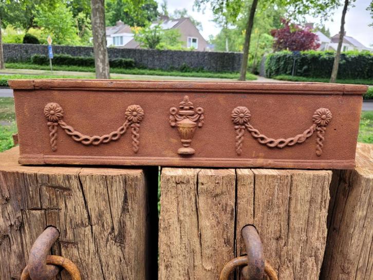 Grote Franse gietijzeren bloembak jardiniere 60 cm, Tuin en Terras, Bloembakken en Plantenbakken, Nieuw, Metaal, Binnen, Balkon