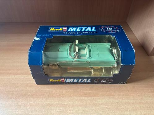Revell Metal '56 Ford Thunderbird 1:18, Hobby en Vrije tijd, Modelauto's | 1:18, Zo goed als nieuw, Auto, Revell, Ophalen