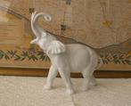 Wallendorf Porseleinen olifant met de slurf omhoog gestoken., Antiek en Kunst, Antiek | Porselein, Ophalen of Verzenden