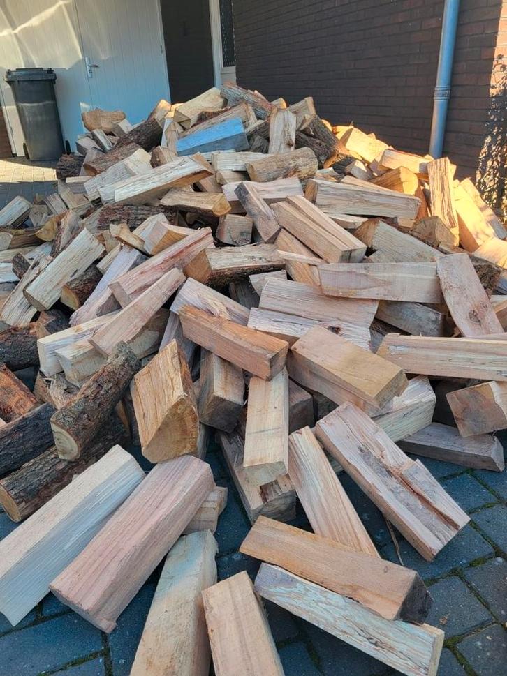 Droog eiken brandhout haardhout kachelhout gratis bezorgd, Tuin en Terras, Haardhout, Blokken, Eikenhout, 6 m³ of meer, Ophalen