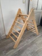 Houten klimdriehoek, Kinderen en Baby's, Speelgoed | Houten speelgoed, Ophalen, Zo goed als nieuw, Overige typen