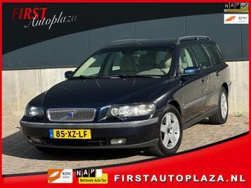 Volvo V70 2.5 T Titanium AUTOMAAT LEDER/CRUISE/TREKHAAK beschikbaar voor biedingen