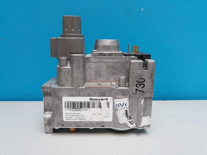 Gasblok Agpo ferroli xignal nev 1234t Honeywell V4600N, Doe-het-zelf en Verbouw, Verwarming en Radiatoren, Zo goed als nieuw, Cv-ketel of Combi-ketel