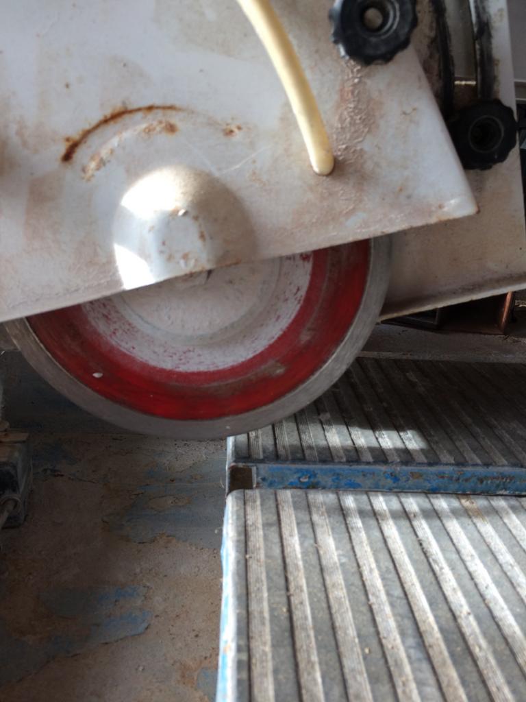 Tegelzaag water gekoeld ., Overige materialen, 30 cm of meer, 50 tot 150 cm, Ophalen of Verzenden