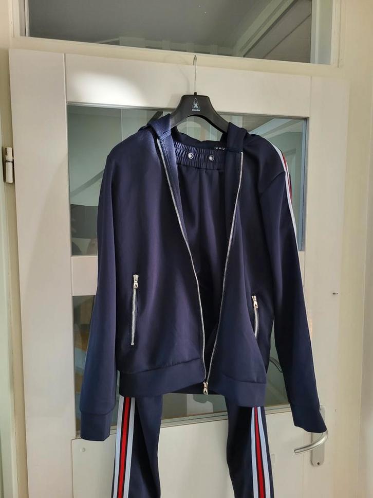 Zayne Trainingspak Blauw Maat L, Kleding | Heren, Broeken en Pantalons, Zo goed als nieuw, Maat 52/54 (L), Blauw, Ophalen of Verzenden