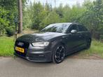 Audi A3 1.8TFSI 180PK Hatchback 3X S-LINE Metalic Grijs, 15 km/l, 74 €/maand, 4 cilinders, Leder en Stof