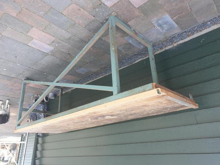 Oude Werktafel - Stalen Frame, Houten Blad, Doe-het-zelf en Verbouw, Werkbanken, Ophalen of Verzenden