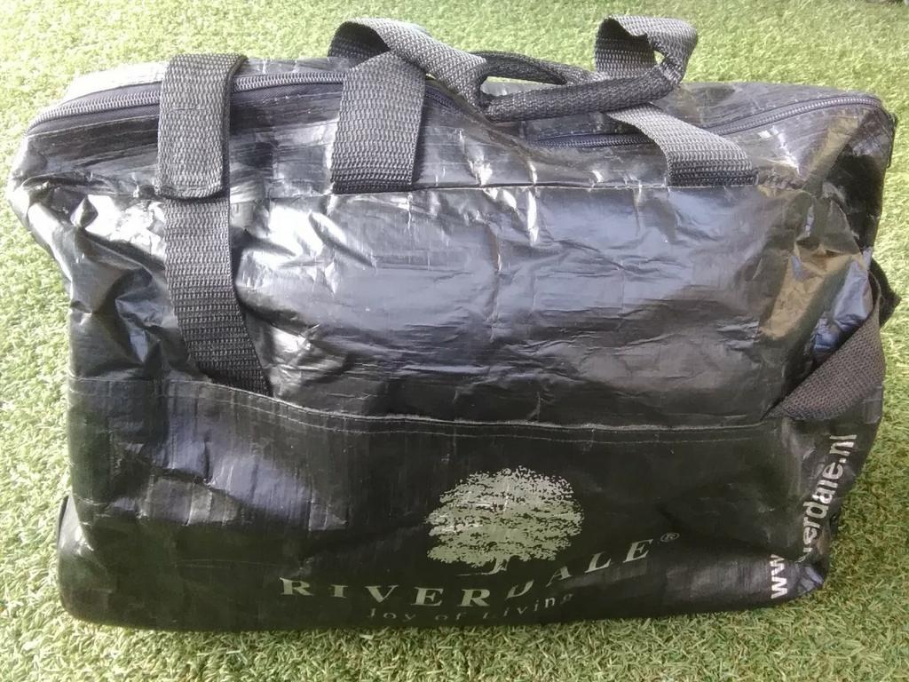 Riverdale reis/weekendtas.(trolley), Ophalen of Verzenden, Zo goed als nieuw, 30 cm of meer, Wieltjes