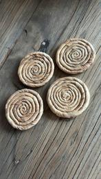 4 onderzetters voor 1 euro, Ophalen of Verzenden, Zo goed als nieuw, Glas of Kopje