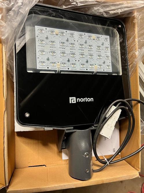 4 stuks Norton KFA LED mast/wand 110W 13.780lm 4000K IP66, Tuin en Terras, Buitenverlichting, Nieuw, Wandlamp, Aluminium, 50 tot 250 watt