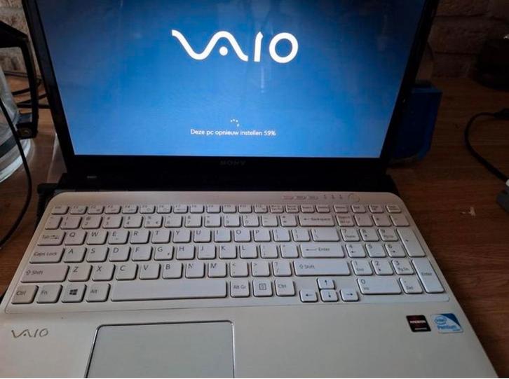 Sony Vaio Laptop, Computers en Software, Windows Laptops, Gebruikt, 15 inch, HDD, 2 tot 3 Ghz, 4 GB, Qwerty, Met videokaart, Ophalen of Verzenden