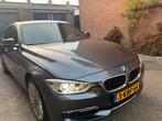 BMW 3-Serie 2.0IX 320 135KW Aut8 (f30) 2013 Grijs, Auto's, BMW, Achterwielaandrijving, 74 €/maand, 4 cilinders, Bruin