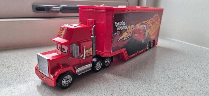 Disney Pixar Cars Mack Truck Playset, Kinderen en Baby's, Speelgoed | Speelgoedvoertuigen, Gebruikt, Ophalen of Verzenden