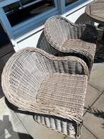 2 vergrijzde rieten stoelen, Ophalen, Gebruikt, Rotan