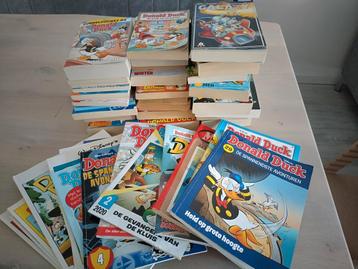 Donald Duck pockets en tijdschriften  beschikbaar voor biedingen