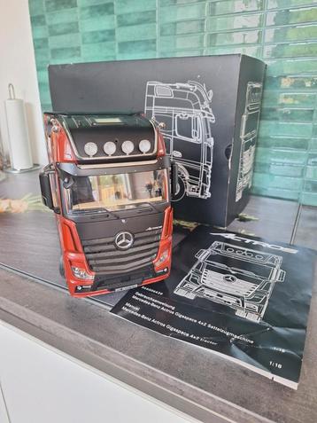 1:18 Mercedes-Benz Actros NZG beschikbaar voor biedingen