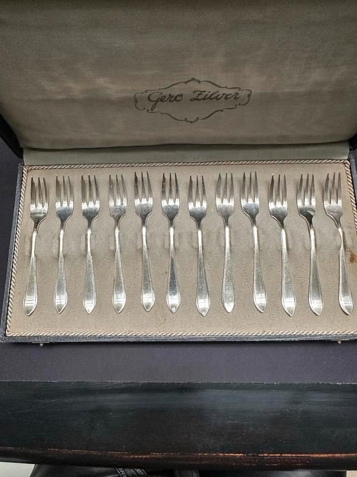Gero Zilvium Gebaksvorkjes Set (12) in Doos, Antiek en Kunst, Antiek | Bestek, Ophalen of Verzenden