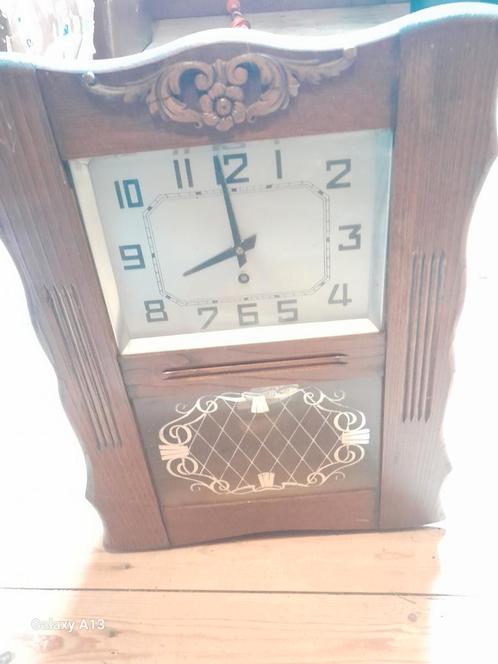 Antieke Houten Wandklok, Antiek en Kunst, Antiek | Klokken, Ophalen of Verzenden