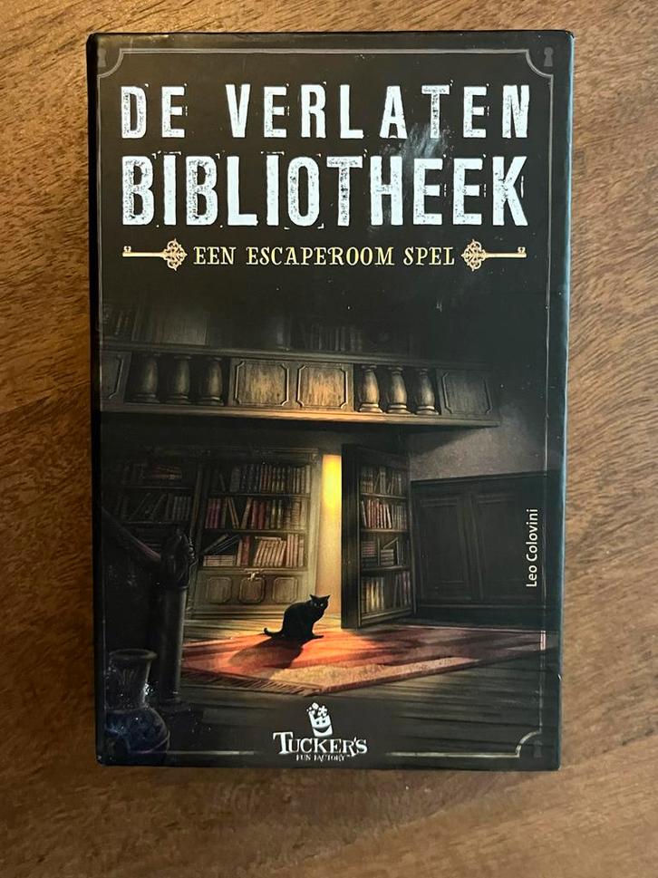 De verlaten bibliotheek - escaperoom spel, Hobby en Vrije tijd, Gezelschapsspellen | Bordspellen, Zo goed als nieuw, Een of twee spelers