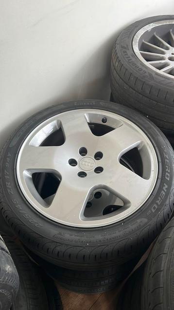 Originele Audi TT High five 17 inch velgen met zgan pirelli beschikbaar voor biedingen