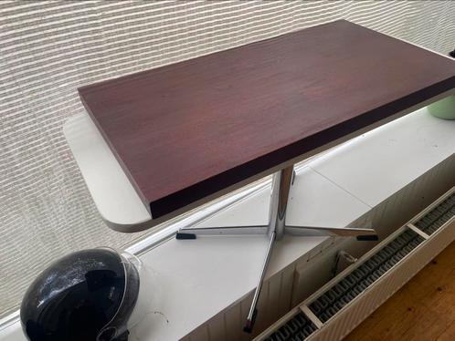 Vintage bijzettafel, Huis en Inrichting, Tafels | Bijzettafels, Gebruikt, Rechthoekig, Hout, Ophalen of Verzenden
