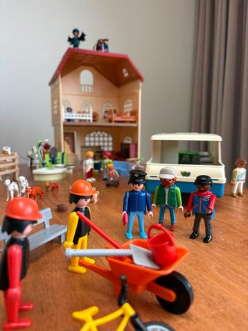 Divers Playmobil beschikbaar voor biedingen