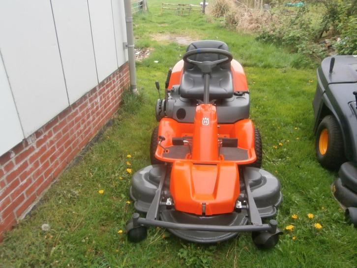 zeer nette zware husqvarna r 18  frontmaaier, Tuin en Terras, Zitmaaiers, Gebruikt, 90 tot 120 cm, Elektrische starter, Mulchfunctie