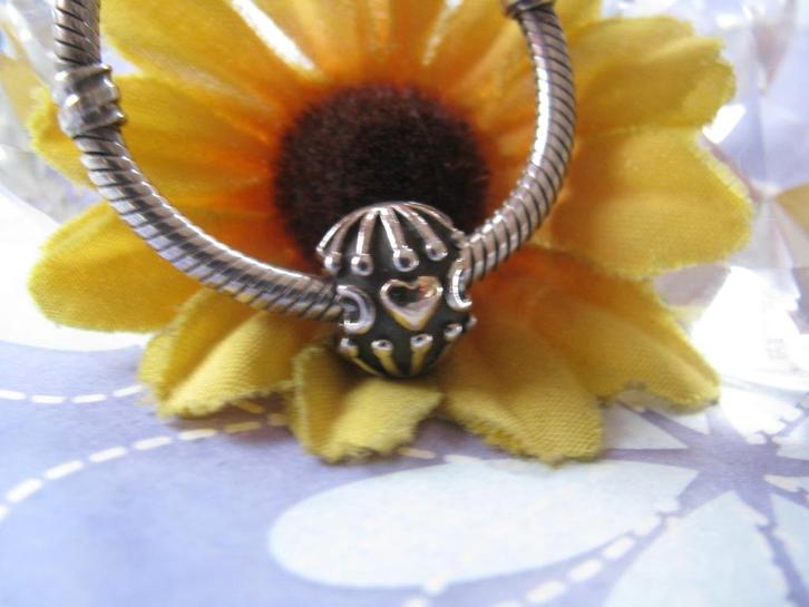 Pandora bedel 790430 = hatched heart + 14 krt GOUD, Sieraden, Tassen en Uiterlijk, Bedels, Zo goed als nieuw, Pandora, Zilver